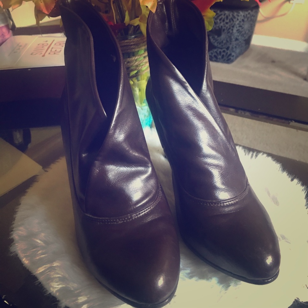 Heel boots